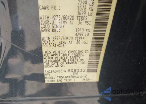 2014 Nissan Armada Platinum z USA, uszkodzony, nr VIN 5N1BA0NE3EN608112